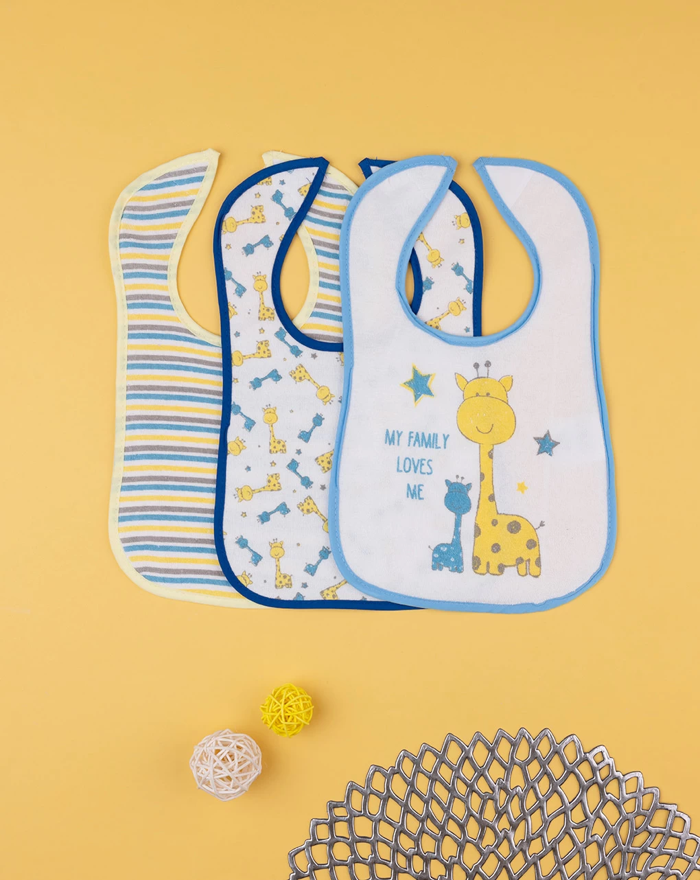 Pack 3 Bavaglini Grandi In Spugna Plastificati 1 Pack 3 Bavaglini Grandi In Spugna Plastificati